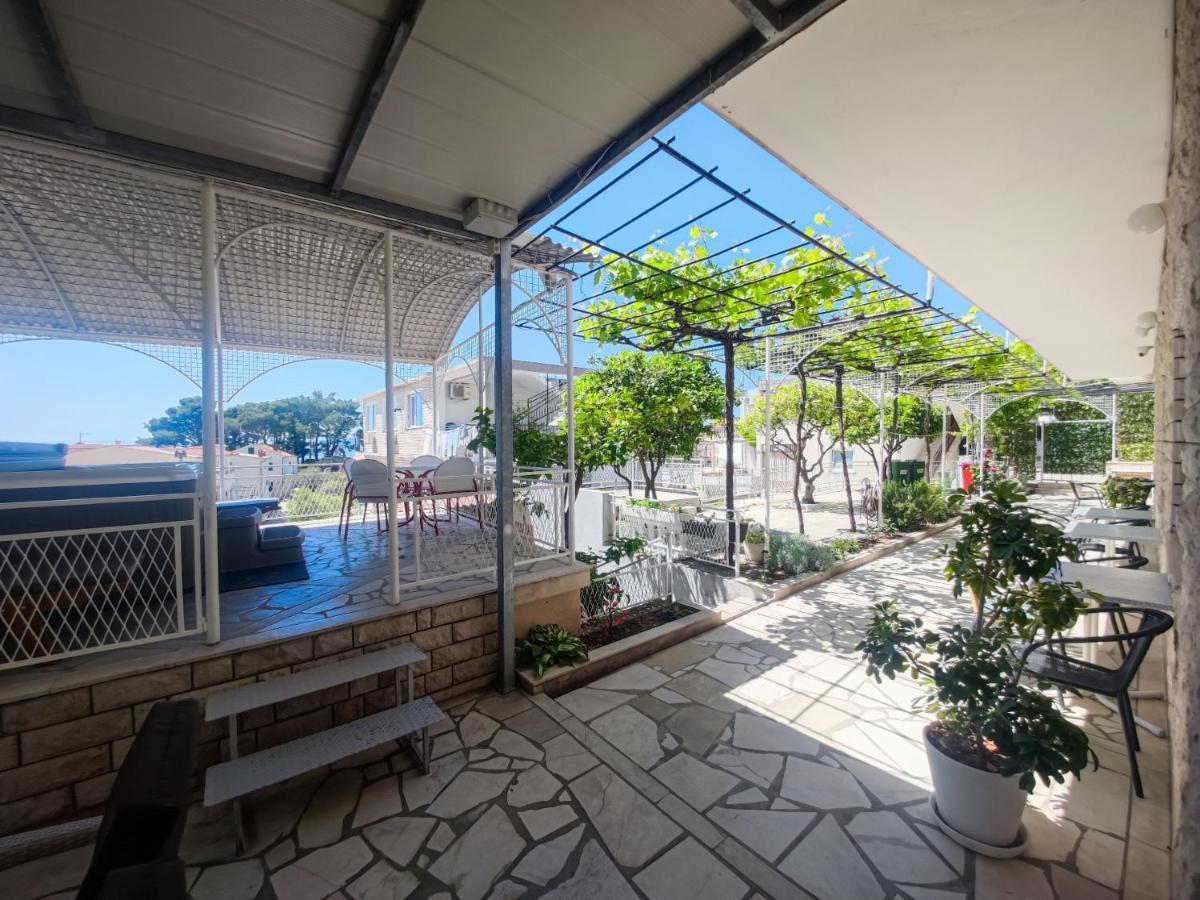 B&B Villa Ivona Baska Voda Exterior photo